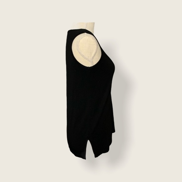 Basic Black Tank - Picture 6 of 9